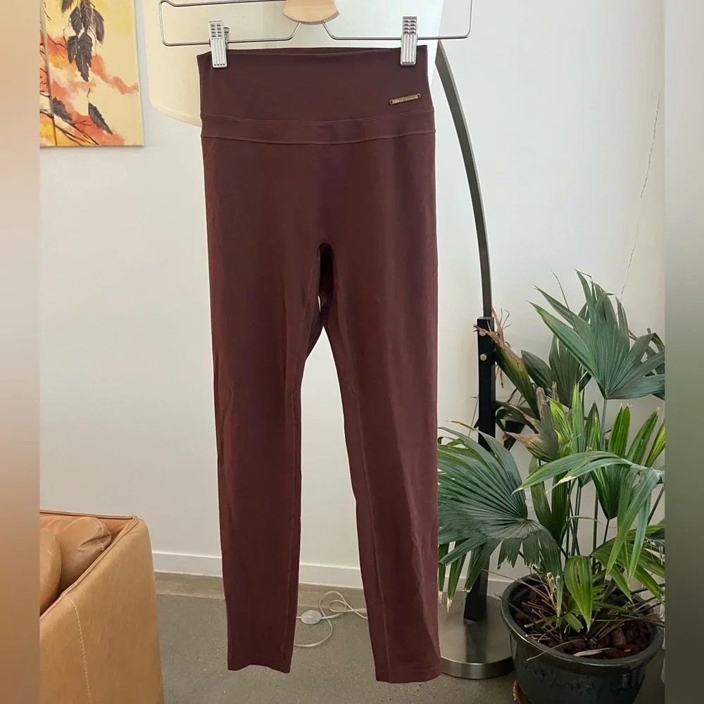 Gymshark Whitney High-Rise Legging - Picture 3 of 5